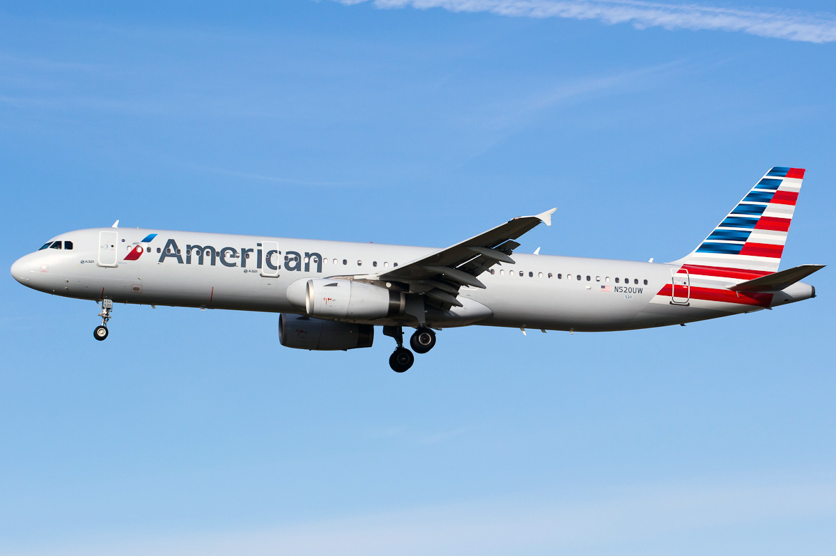 flightmode-american-a321-flight-aa438-at-dallas-engine-shut-down-in