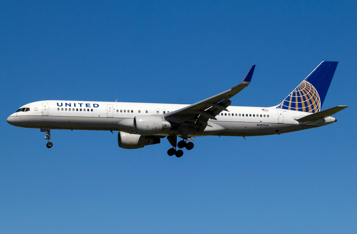 Boeing 757-200 United Airlines. Photos and description of ...