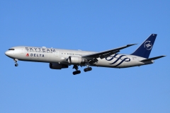 n844mh Delta Air Lines Boeing 767-432er