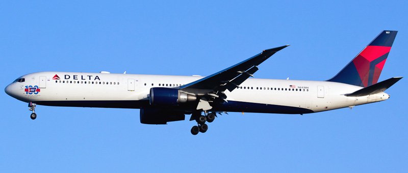 Boeing 767-400 Delta Airlines. Photos and description of the plane