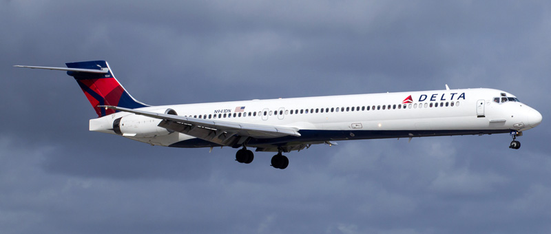 McDonnell Douglas MD-90 Delta Airlines. Photos and description of the plane