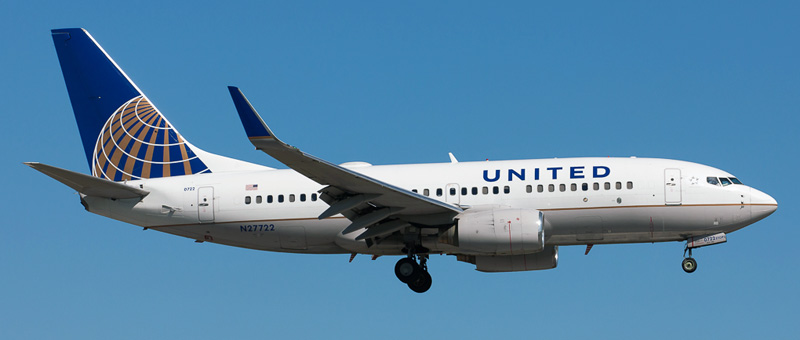 Boeing 737-700 United Airlines. Photos and description of the plane