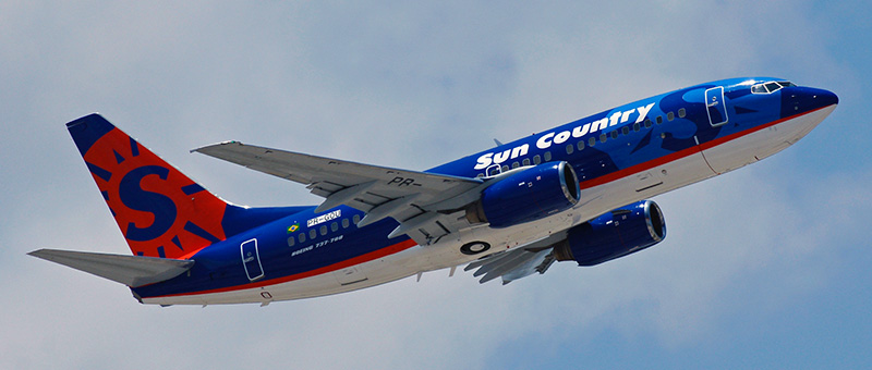 Boeing 737-700 Sun Country Airlines. Photos and description of the plane