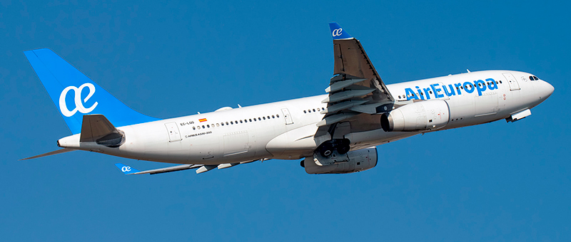 Airbus A330-200 Air Europa. Photos and description of the plane