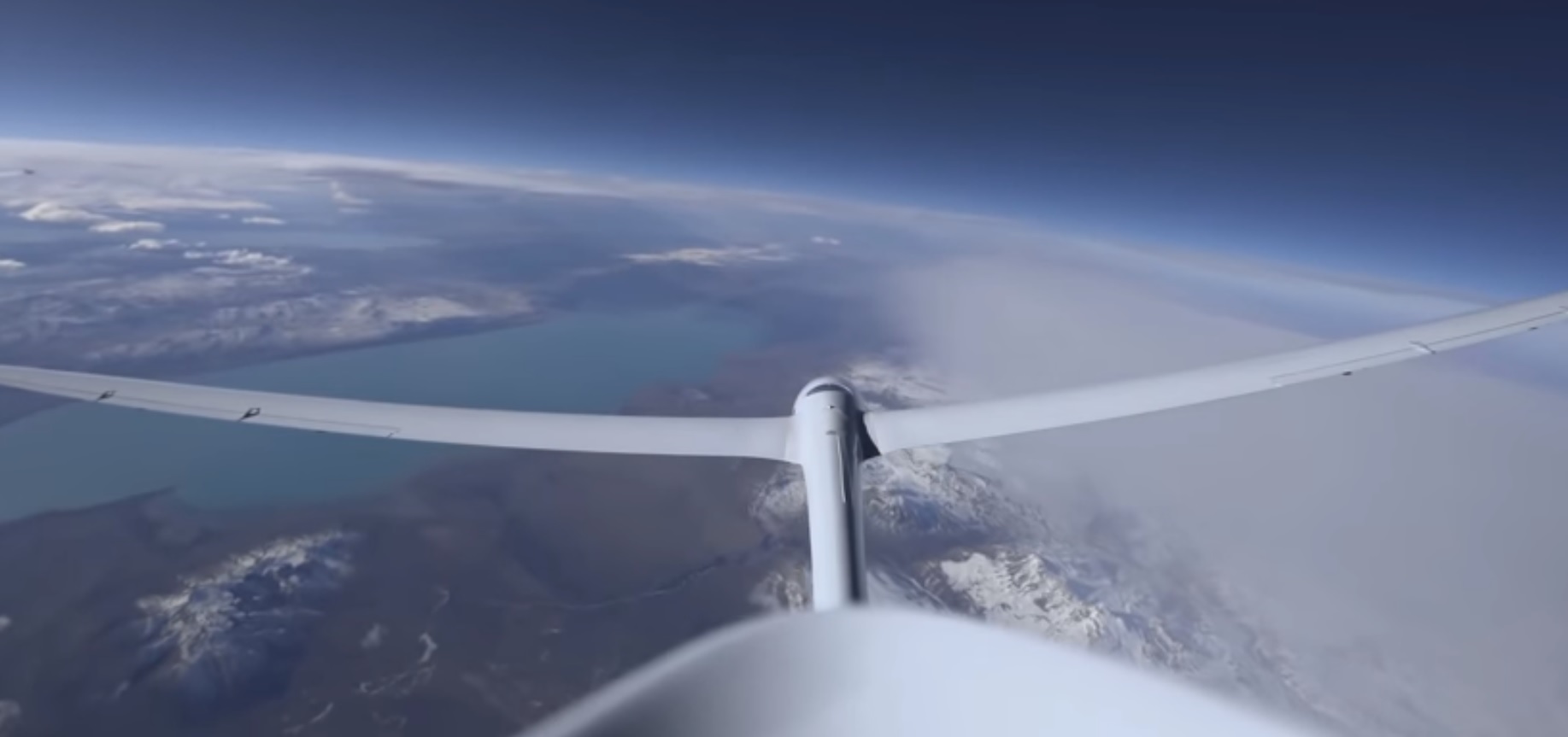 Stratospheric glider from Airbus set a flight altitude record