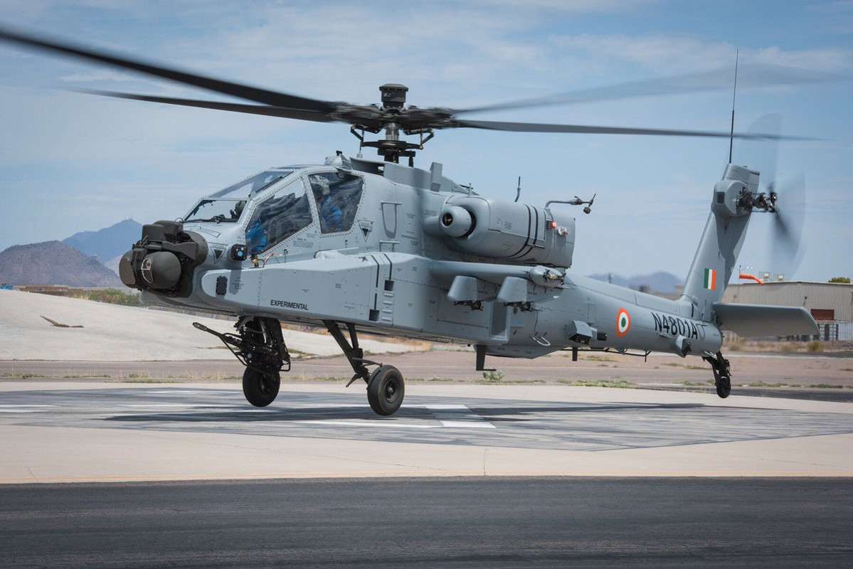 Boeing is testing new Apache: what kind of helicopter will it be?