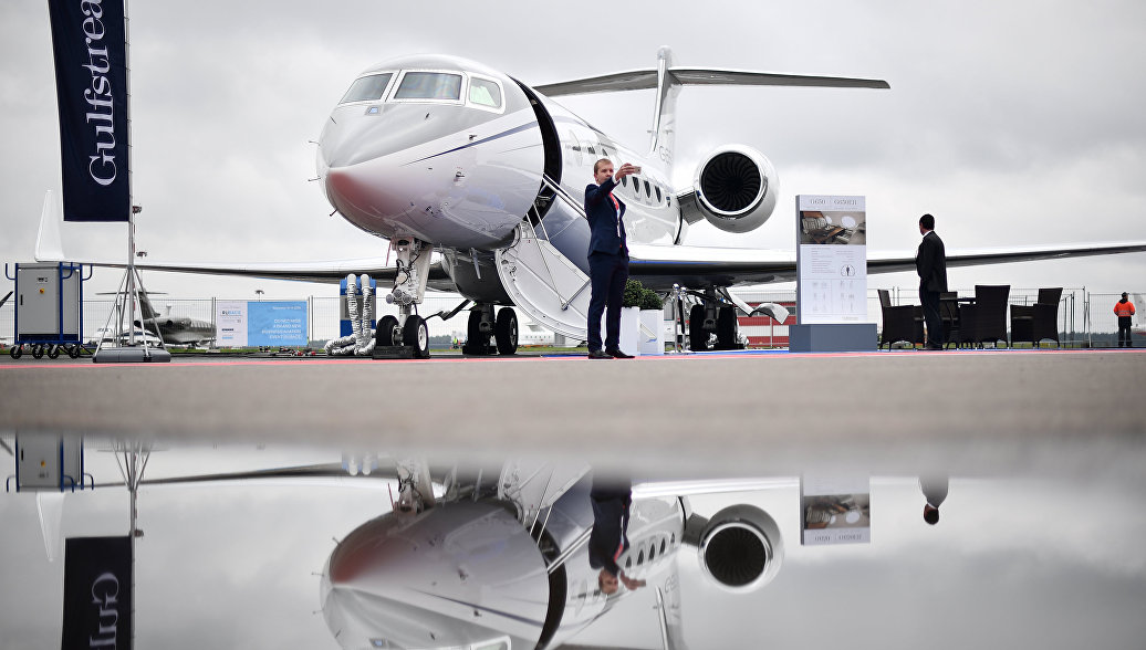 In USA was built mockup of private aircraft for selfie