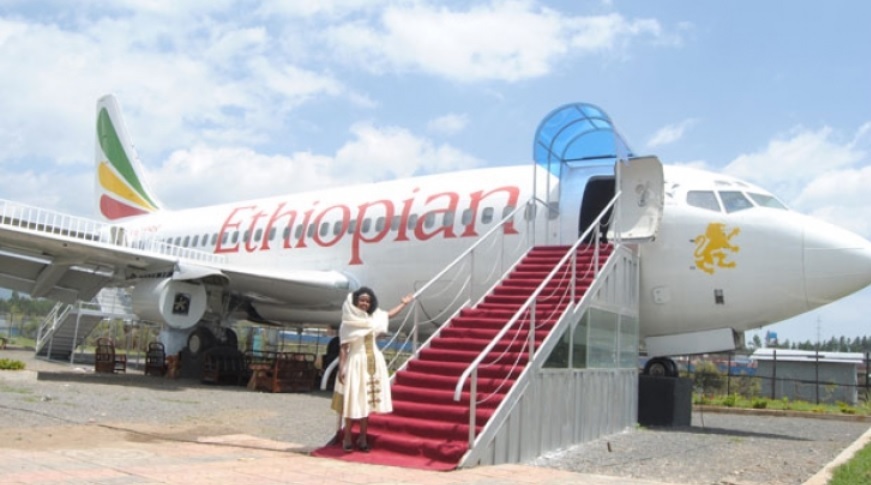 Meal at height: in Ethiopia old airplane was turned to cafeteria