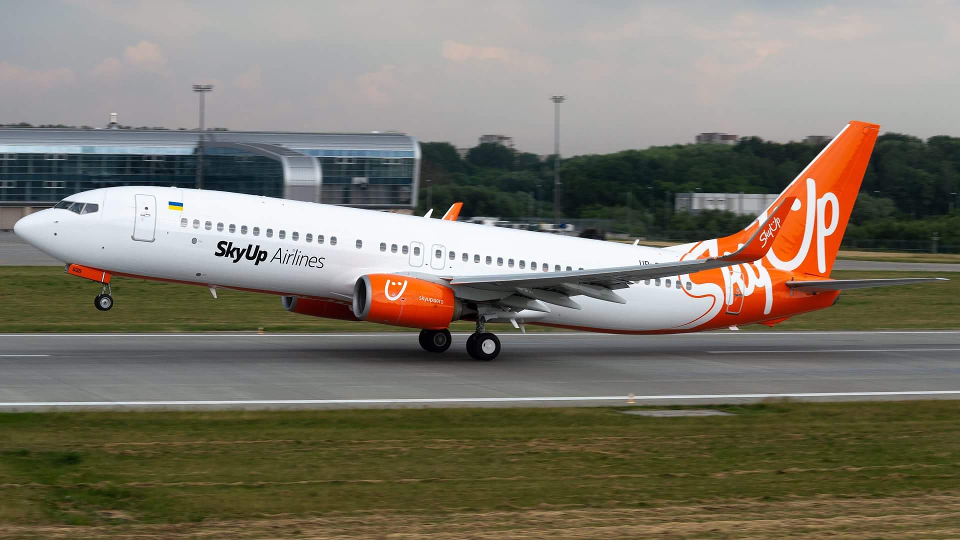 SkyUp Airline Company got fifth Boeing 737NG