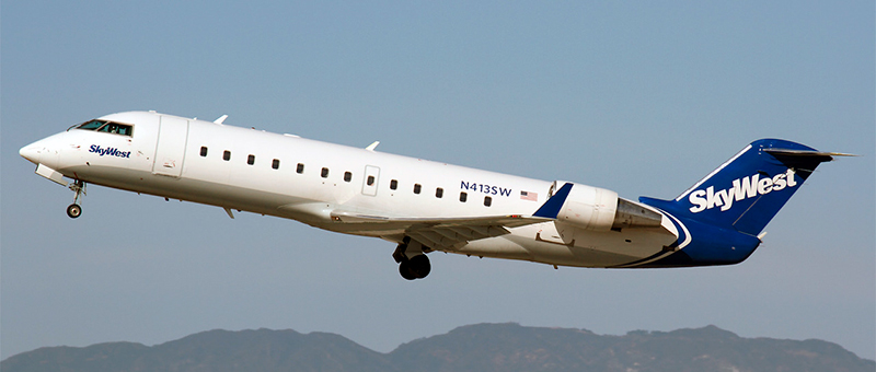 Bombardier CRJ-100 SkyWest. Photos and description of the plane