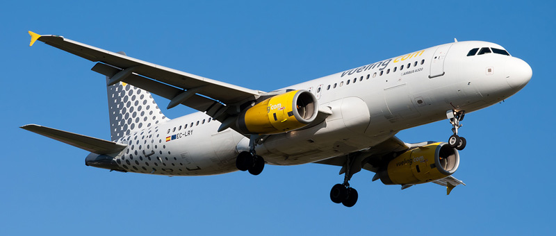 Seat map Airbus A320-200 “Vueling”. Best seats in the plane