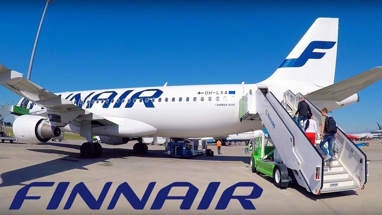 Crew member of Finnair airplane fell out the liner in Helsinki airport