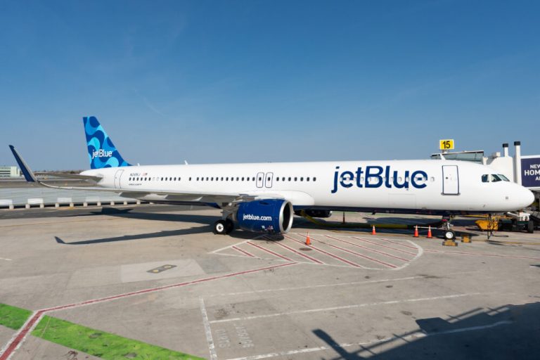 Airline Company JetBlue Received First Airplane Airbus A321LR That ...