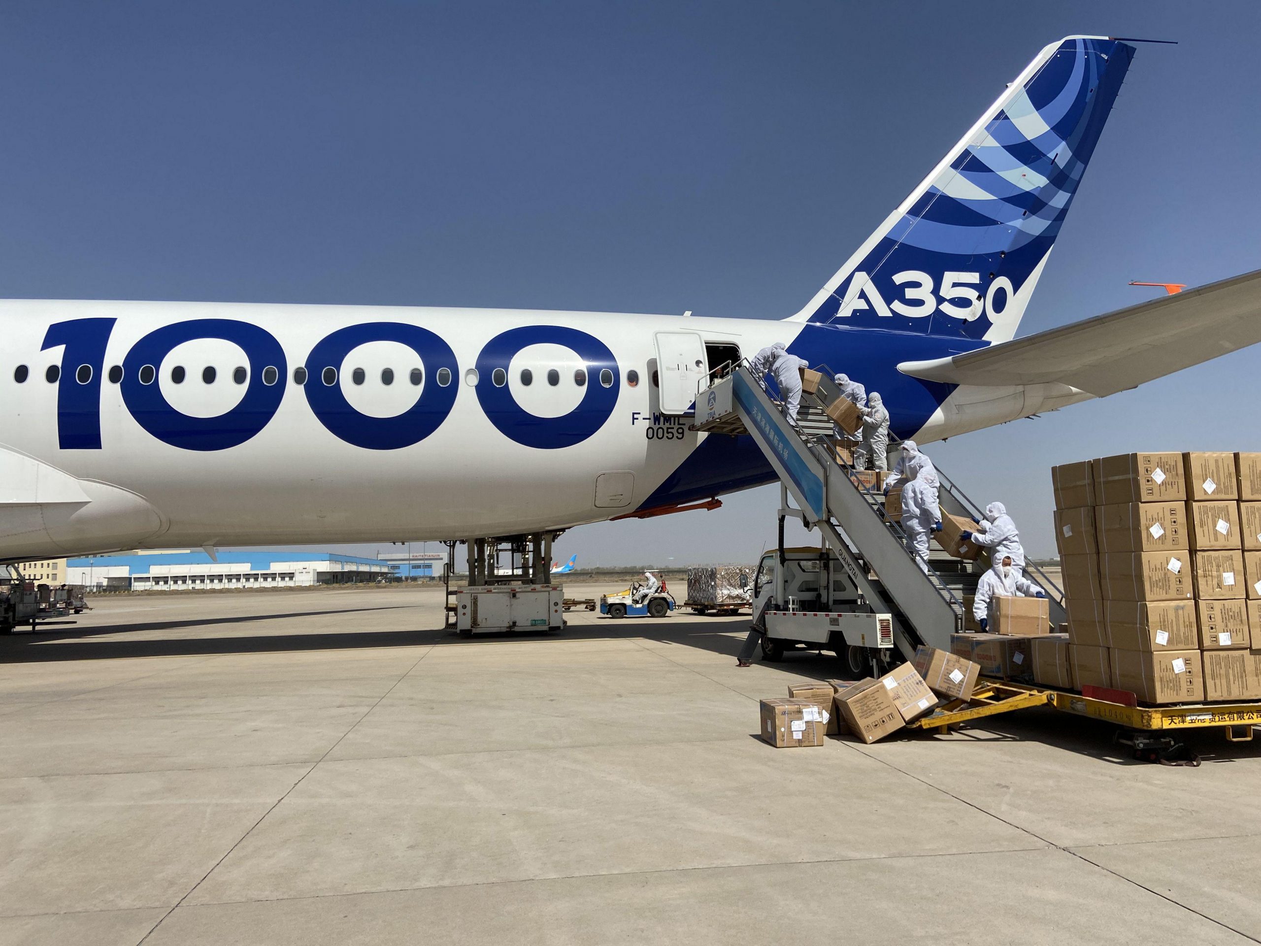Airbus works on cargo versions of A350 and A380. Part 1