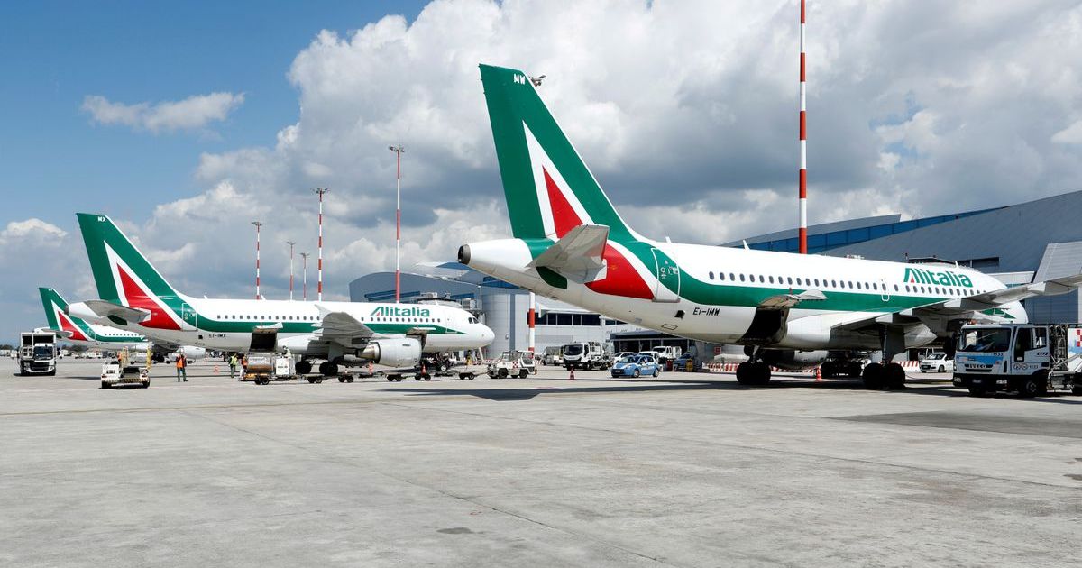 The biggest Italian airline company Alitalia went into liquidation