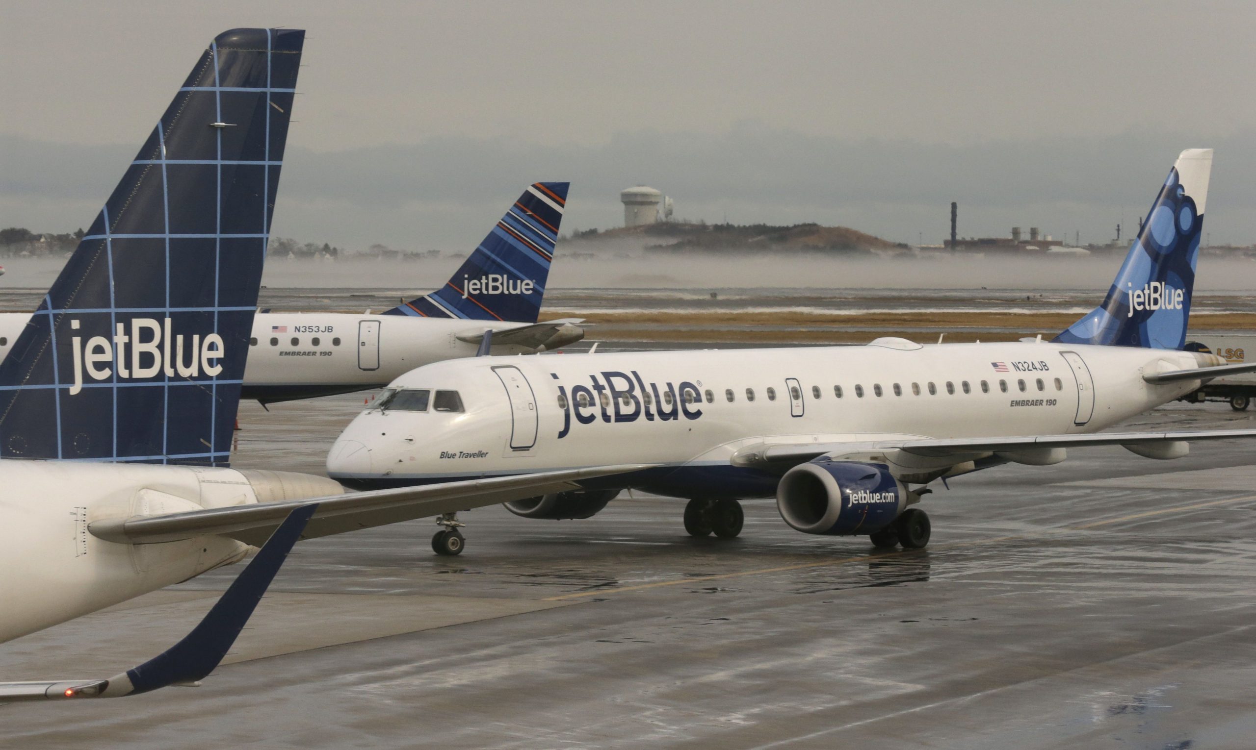JetBlue airline company announced cancellation of the flights due to staff shortage