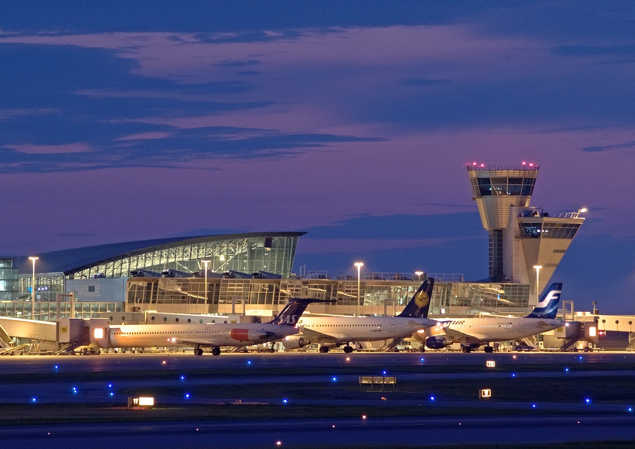 Helsinki airport got prestigious reward: “Best Airport in Northern Europe”. Part 1