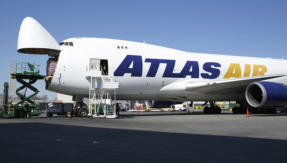 Boeing produced last airplane of B-747 model