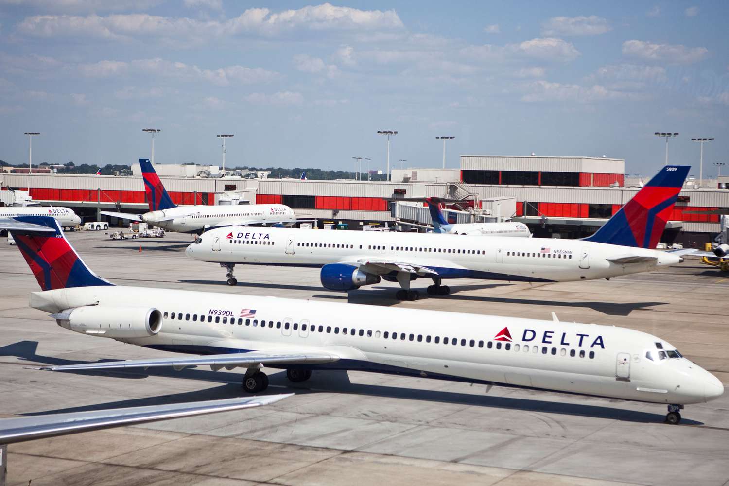 Delta became the best airline company according to WSJ version