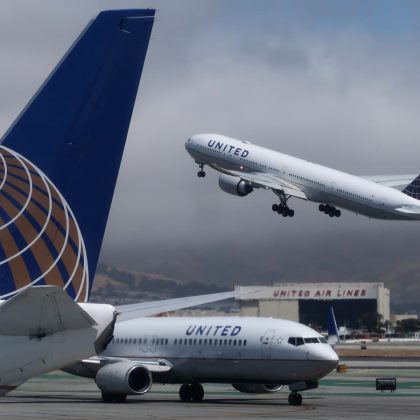 United Airlines made profit in the fourth quarter in amount of $843 million against loss one year earlier